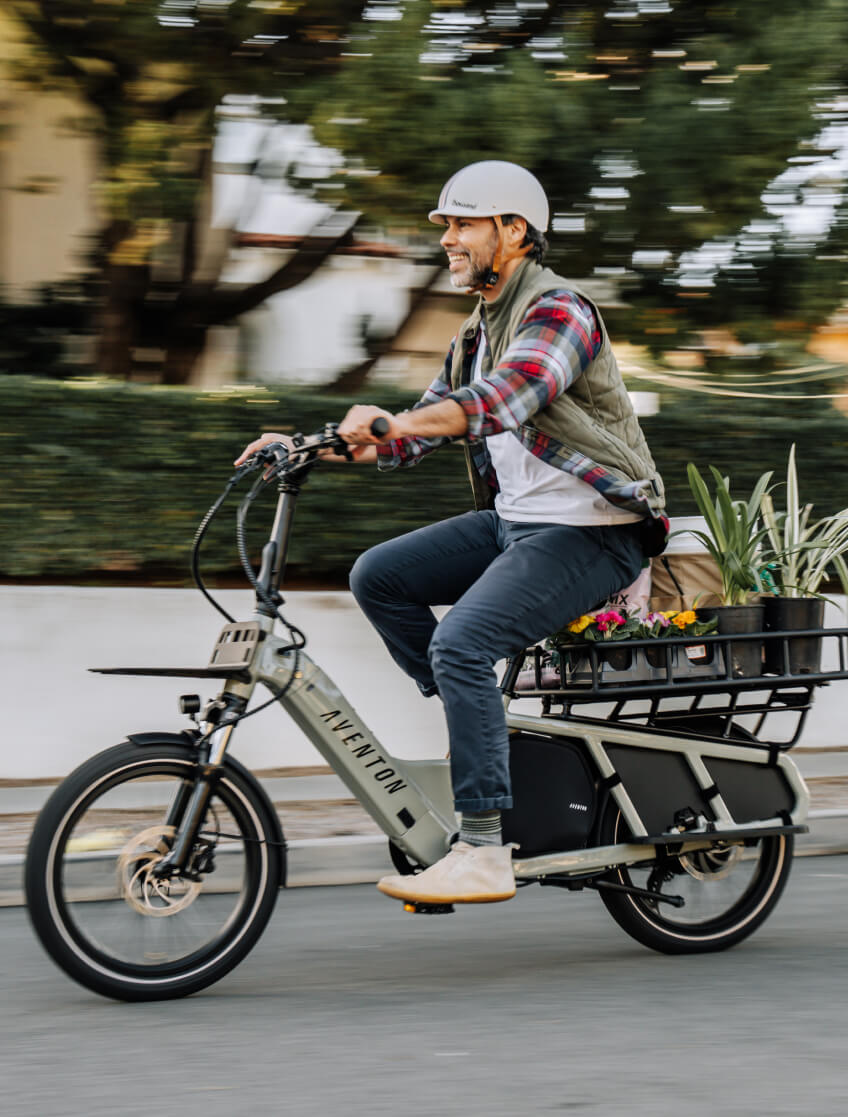Abound ebike lifestyle shot 4