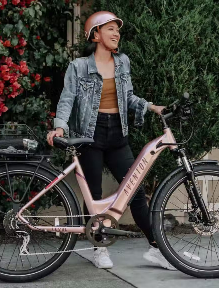 Level.2 Step-Through Ebike Lifestyle Shot 4