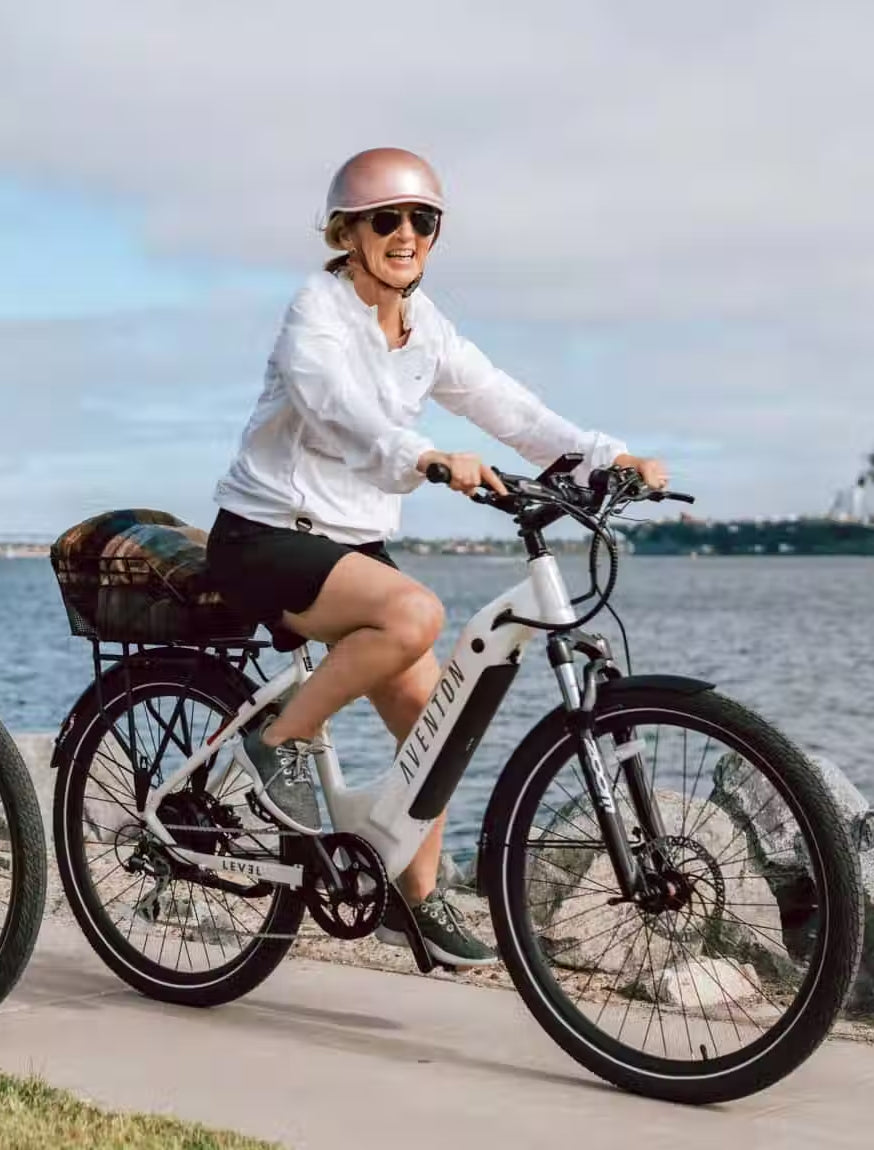 Level.2 Step-Through Ebike Lifestyle Shot 2